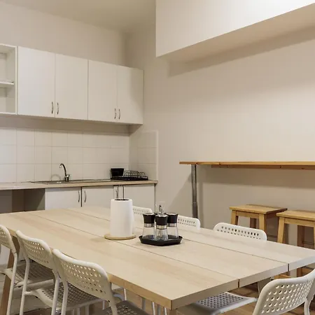 Roquerol Gracia Hostel *
